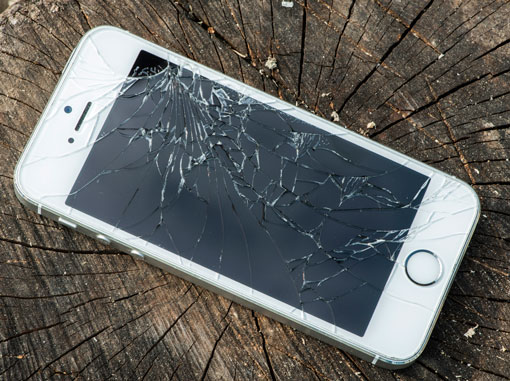 Reparare spate spart iPhone în garantie Timisoara